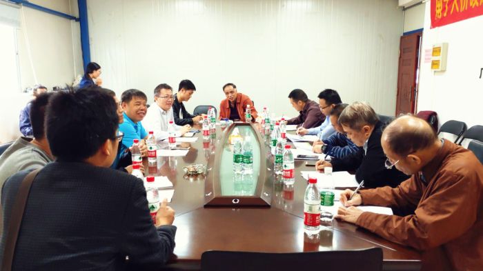 论证会现场！！。。。 摄）1.jpg