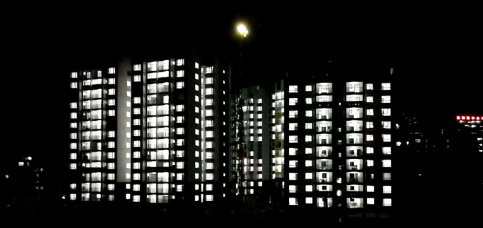 东兰县移民安顿小区(EPC)项目夜景。。。李乐 摄.png