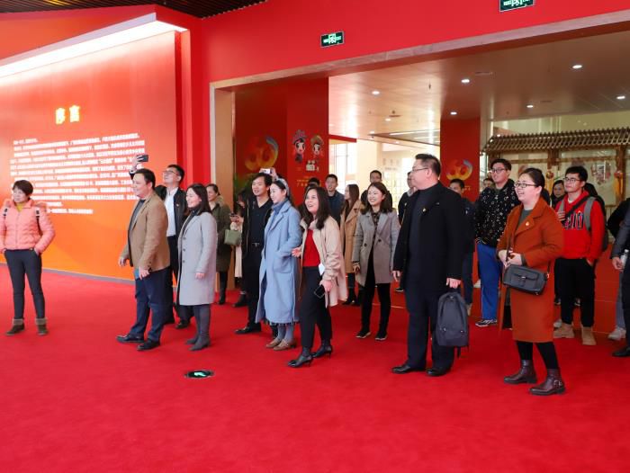 旅行活动现场。。。。郑诗宝 摄.jpg