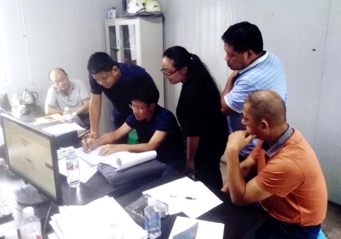 5检查指导现场。。。。。吕朝开 摄700.jpg