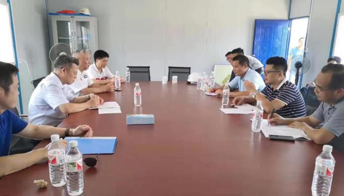 9调研聚会。。 梁武益 摄700.jpg