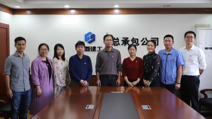 1.5合影留念。。。。。李立云 摄700.jpg