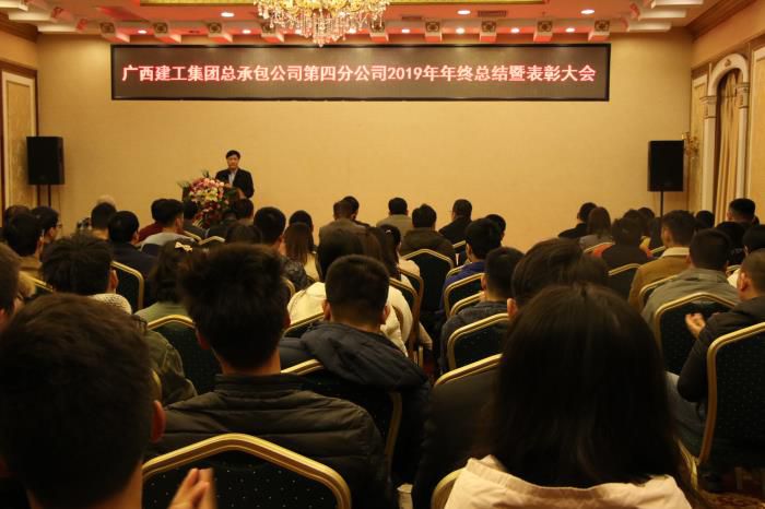 5.2聚会现场。。。。陈华蓉 摄700.JPG