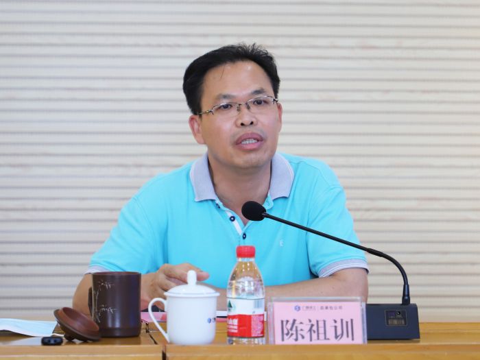 陈祖训讲话。。。。。。李立云 摄.jpg