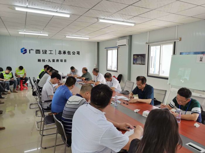 聚会现场。。。。 叶振鹏 摄.jpg