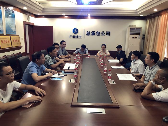 聚会现场。。 韦炎枫 摄.jpg