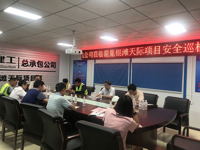 聚会现场。。。。。。郭雰摄.jpg