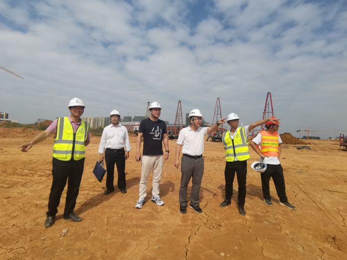 检查现场。。。。。 贺勇 摄.jpg