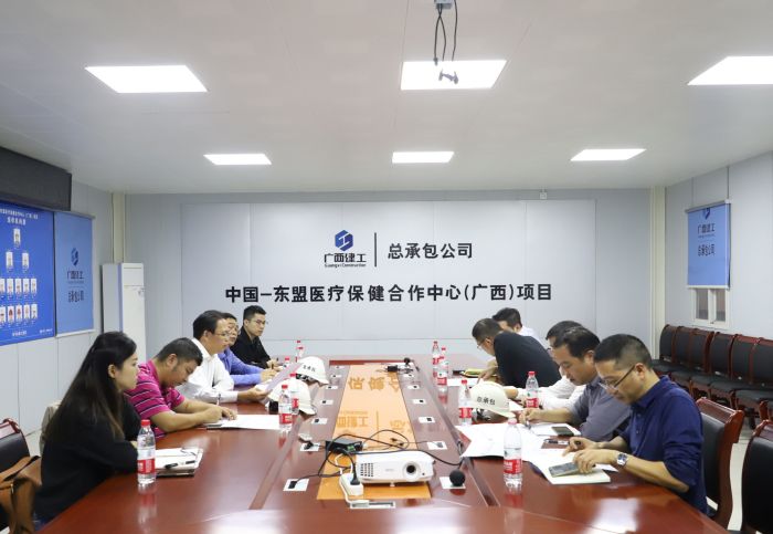 聚会现场。。。。。。 刘萌萌摄.jpg