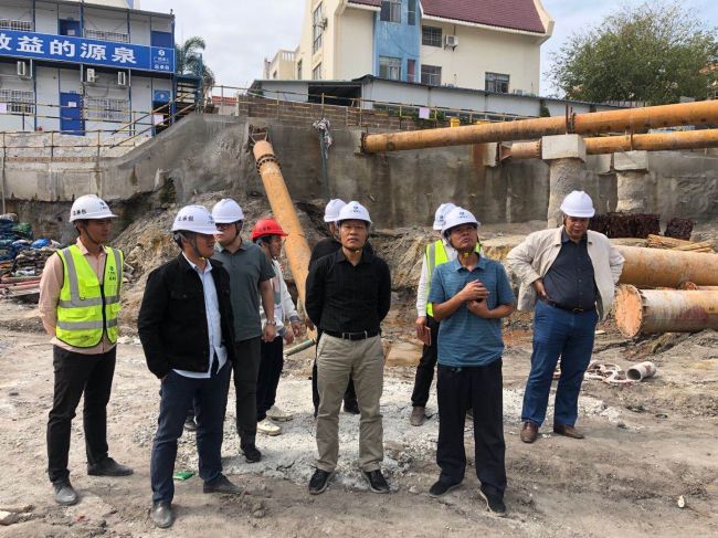 4现场检查指导。。陆勤 摄.jpg