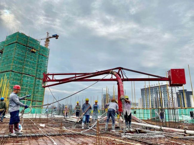 施工现场。。。廖伟强 摄.jpg