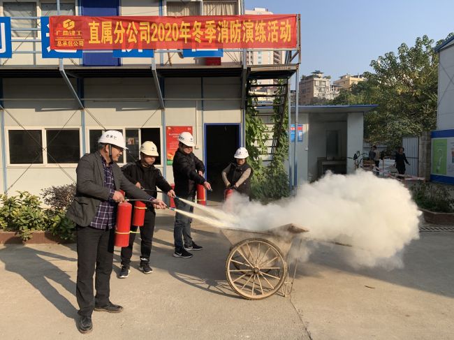 演练现场。。。；；；；畦￡ 摄.jpg