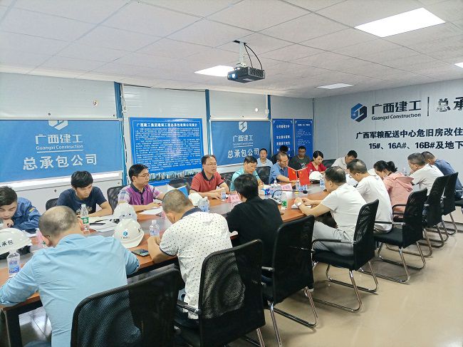 聚会现场。。。梁观德 摄（修图）.jpg