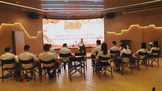 党课现场。。。。。。卢勤 摄（修图）.jpg