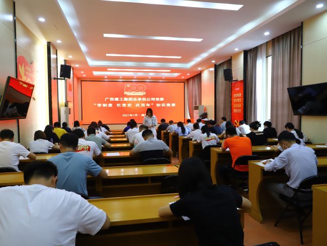 竞赛现场。。。。ㄐ尥迹.jpg