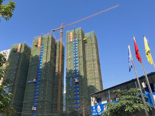 封顶主体现场。。。。。。王家斌 摄（修图）.jpg