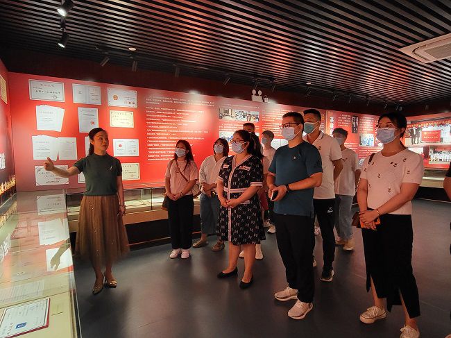 旅行学习现场。。。。。。王莹 摄（修图）.jpg