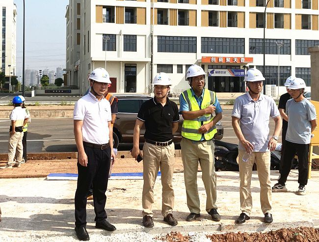 调研指导现场。。。。。。张钊林 摄（修图）.jpg