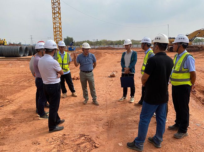 检查指导现场。。。陆娟娟 摄（原000图）.jpg