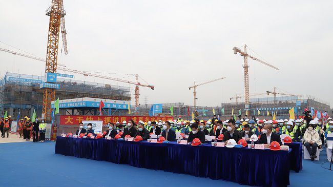 大会现。。。。。。ㄐ尥迹 .jpg