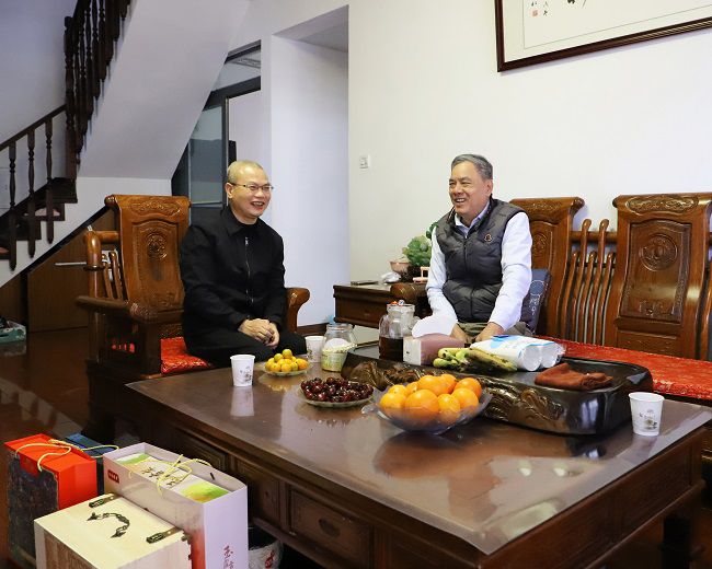 慰问现。。。。。。ㄐ尥迹0.jpg