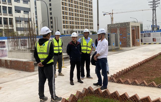 检查指导现场。。。。郭奎君 摄（修图）.jpg