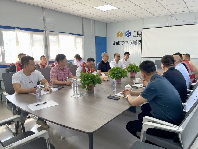 聚会现场。。。。。。关惠琳 摄（修图）.jpg