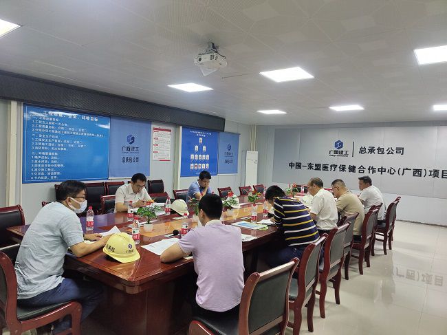 聚会现场。。。卢文清 摄（修图）.jpg