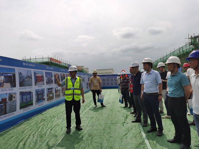 观摩现场。。。潘文君 摄（修图）.jpg