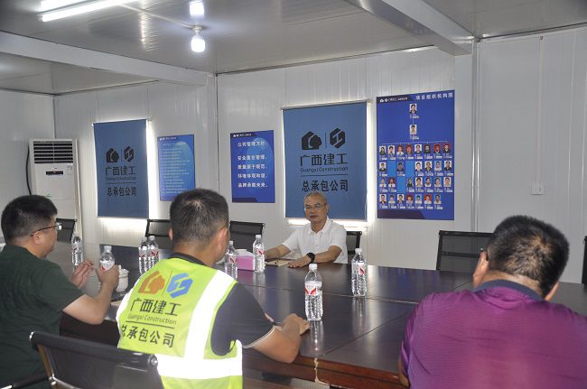 聚会现场。。。王瑾贞 摄（修图）.jpg