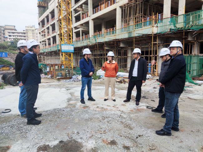 检查现场。。莫铠嫣 摄（修图）.jpg