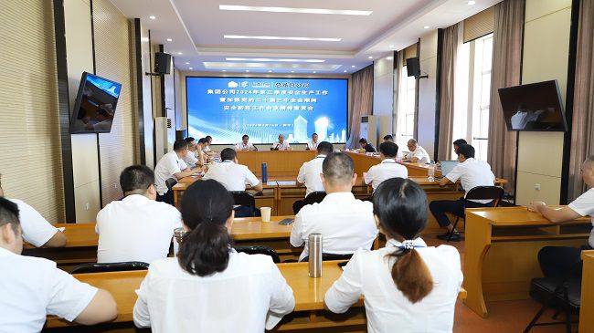 聚会现场 修图.jpg