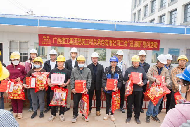 现场合影留念。。郭奎君摄（修图）.jpg