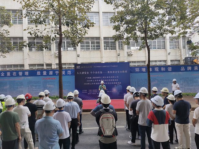 莫志元做演练发动和宣布演练最先。。。；；；；；；票ι 摄（修图）.jpg